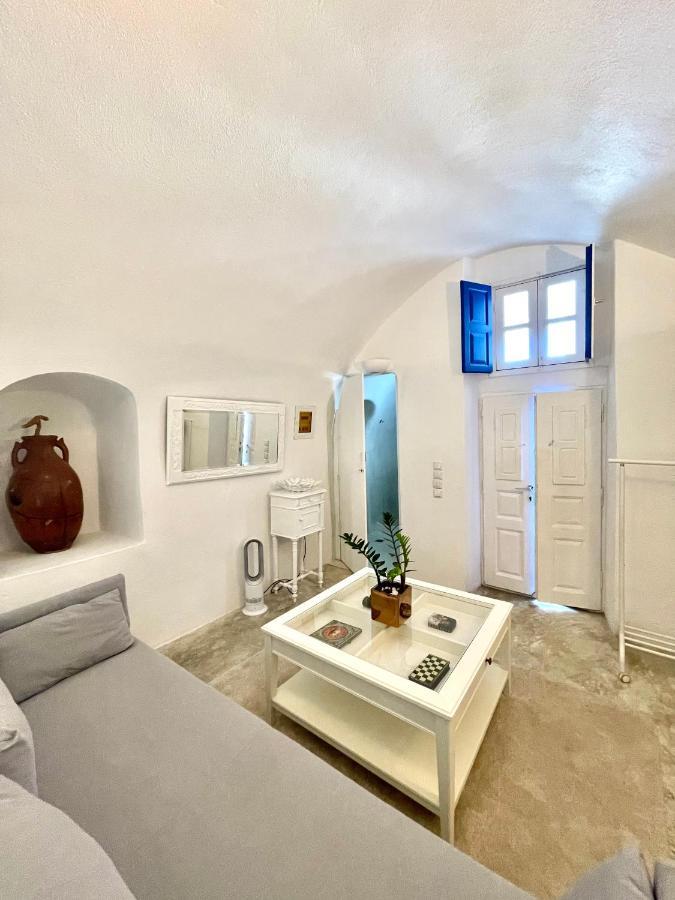 Villa Kastelli88 Santorini Pyrgos מראה חיצוני תמונה