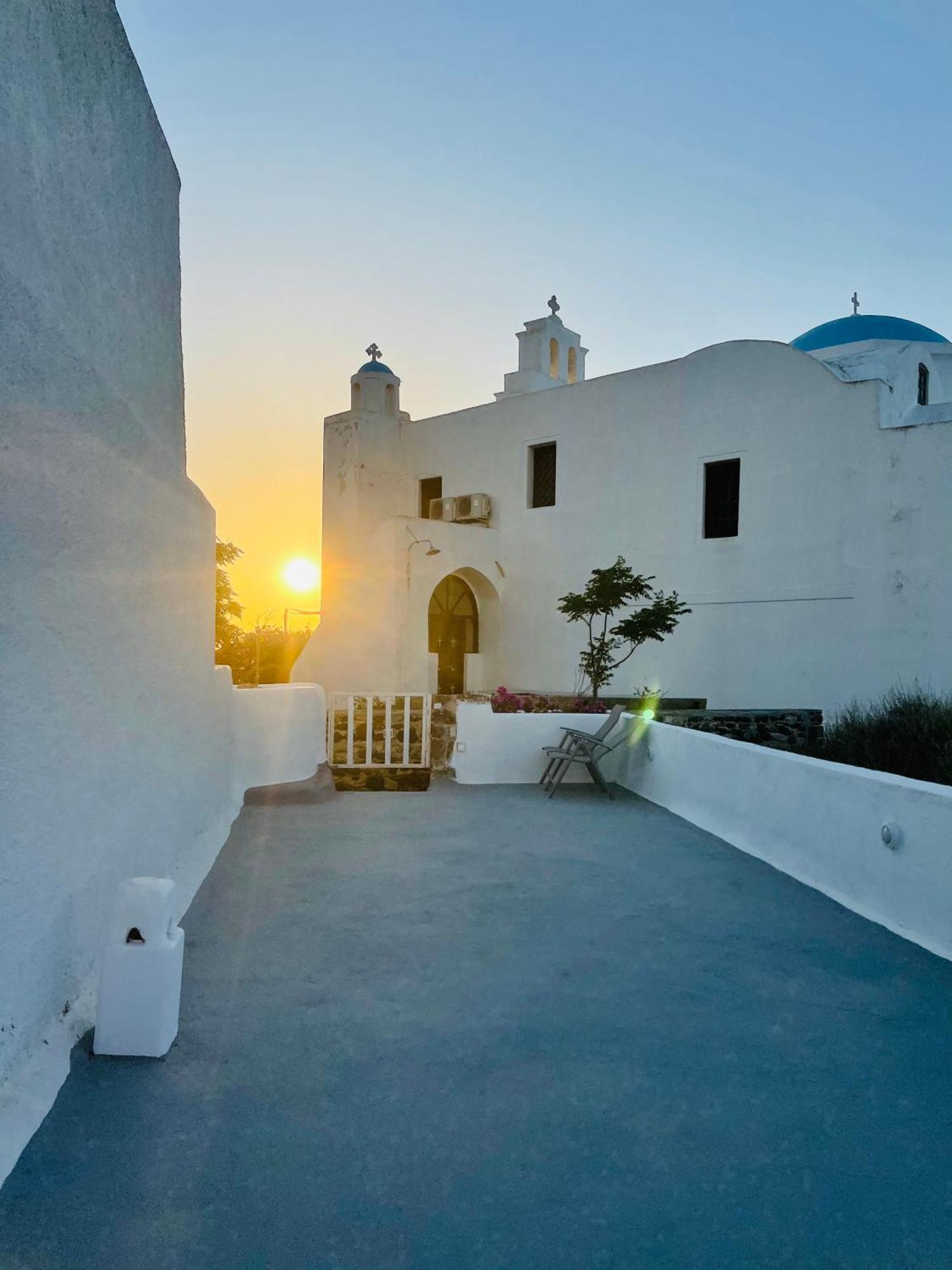 Villa Kastelli88 Santorini Pyrgos מראה חיצוני תמונה